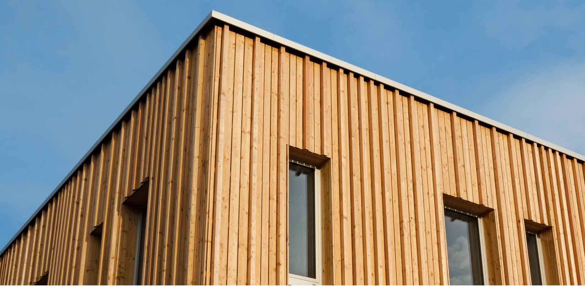 نگهداری از نمای ساختمان چوبی